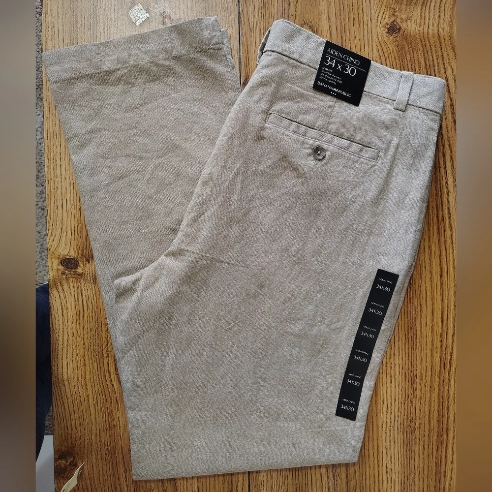 Banana Republic Men's Aiden Chino Slim Leg Linen High Rise Pants sz 34x30, Tan.